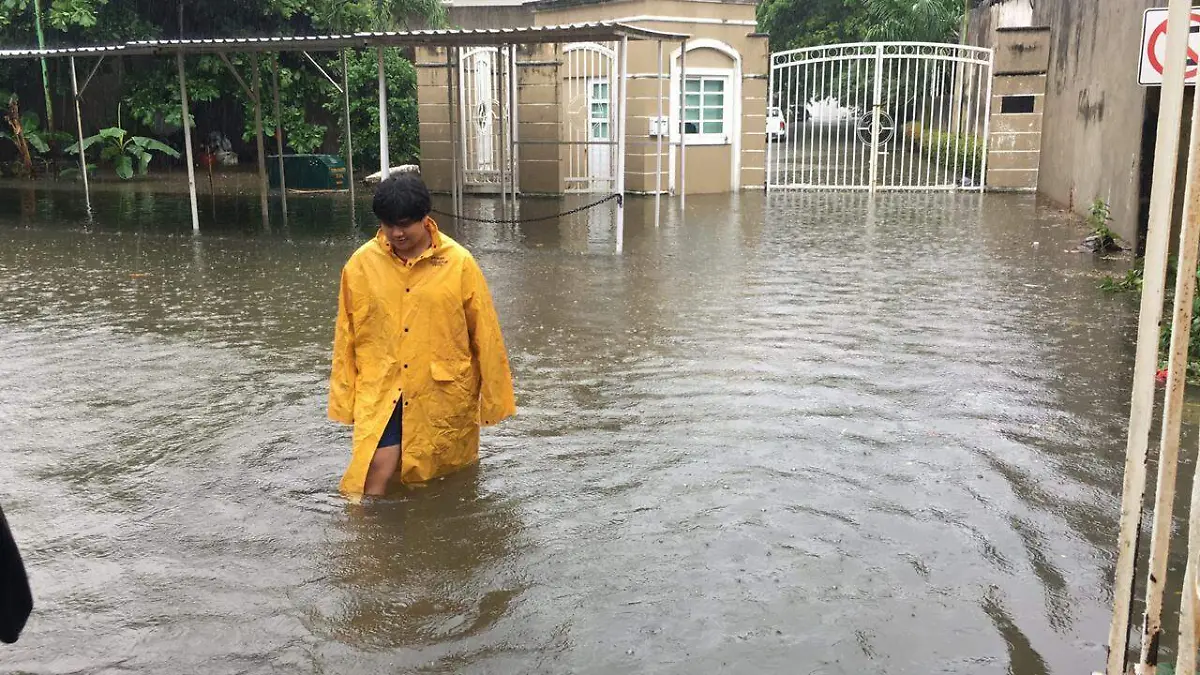 COLONIAS AFCETADAS POR LLUVIAS-CARLOS PEREZ (10)